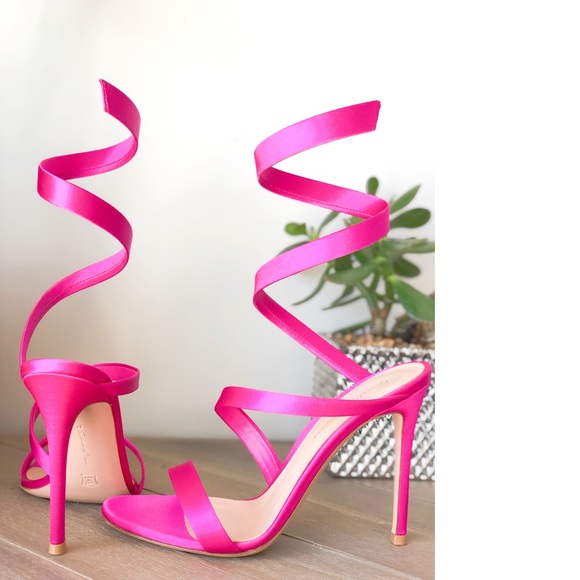 Shoes - Picture 2 of 4